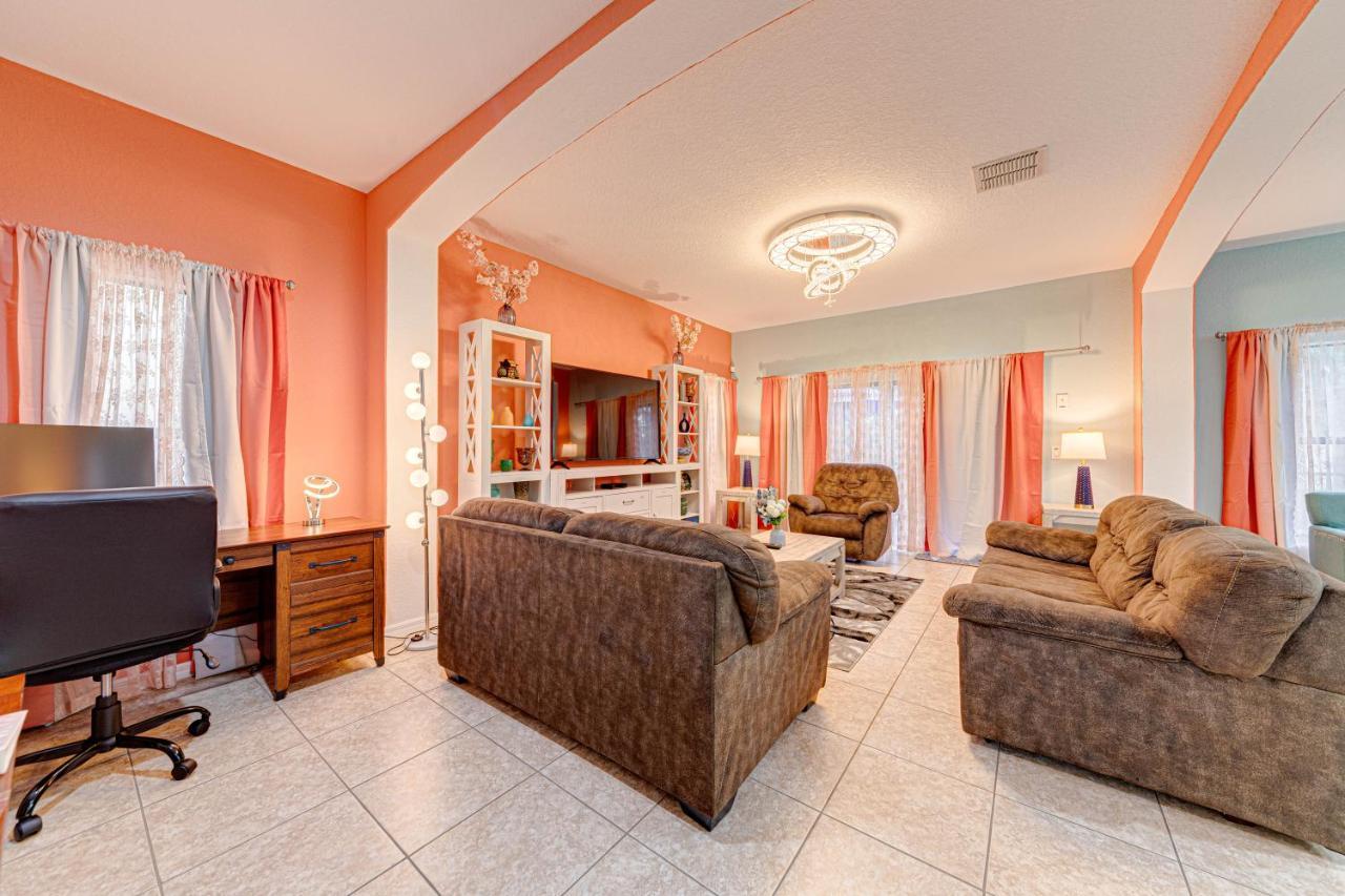 Affordable 4 Bedroom Luxury Villa Near Disney/Private Pool/Arcade/Game Room オーランド エクステリア 写真